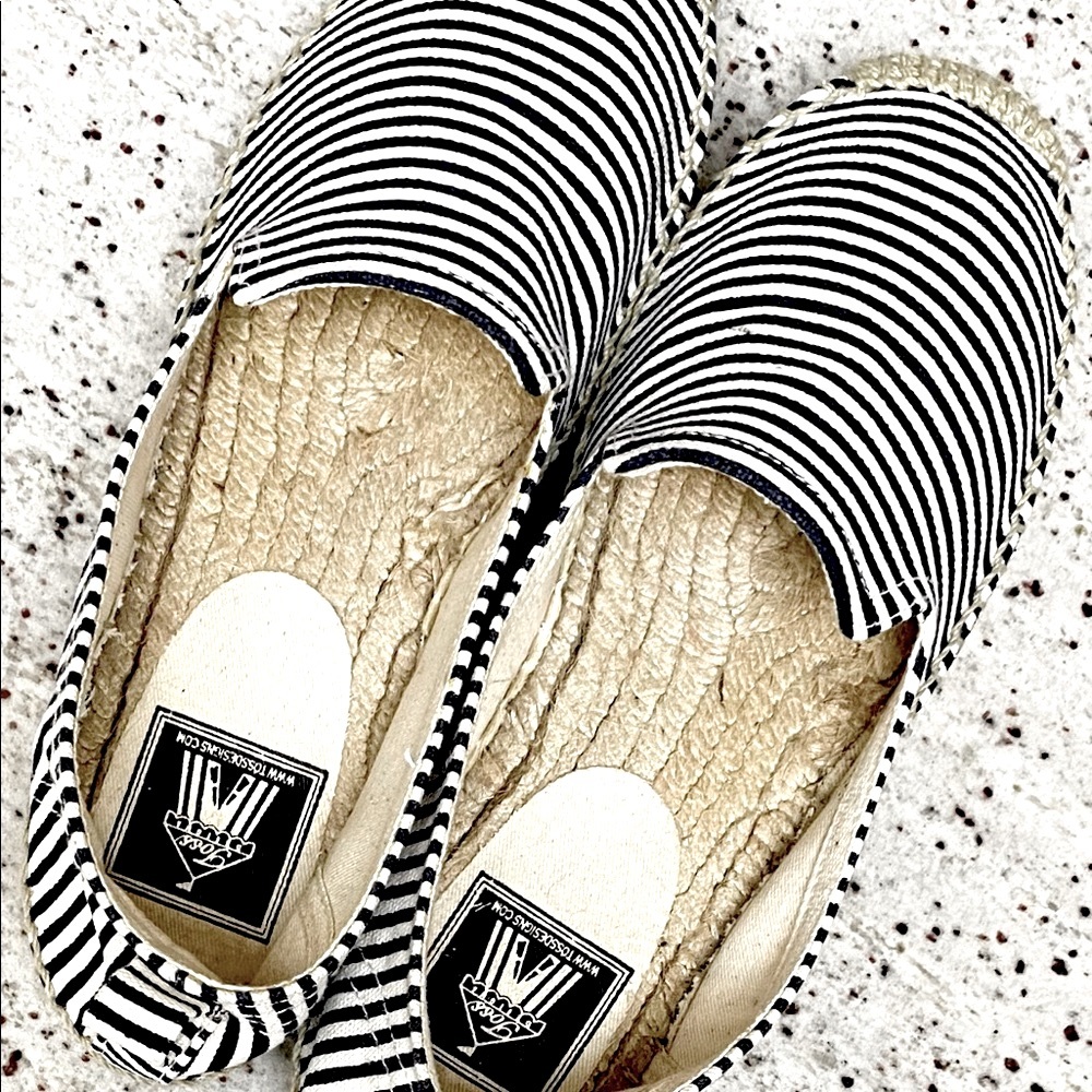 Espadrilles Shoes Toss Designs - Picture 4 of 9